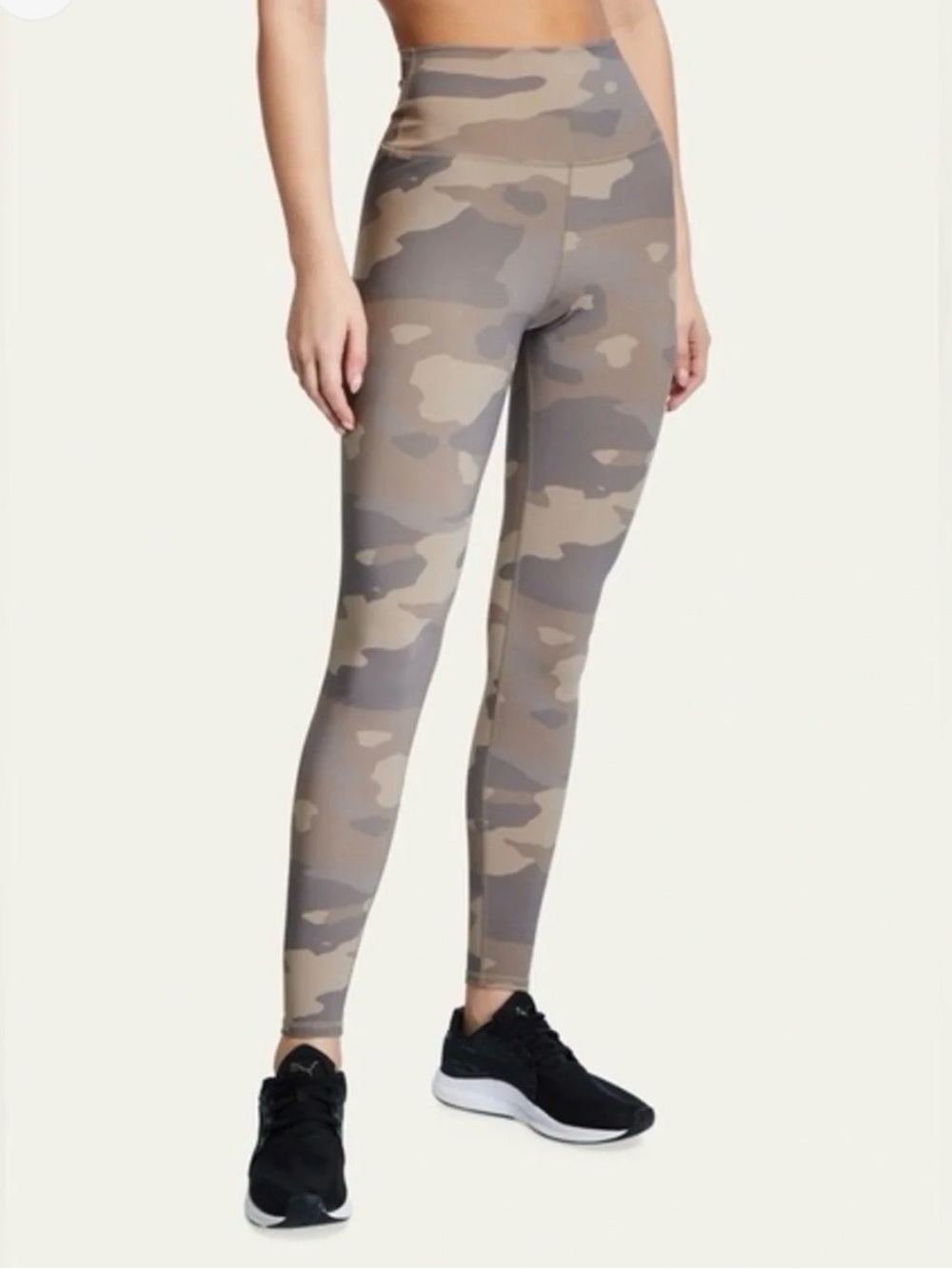 Women’s Alo High Waist Full Length Vapor Leggings 28” in Putty Camouflage
